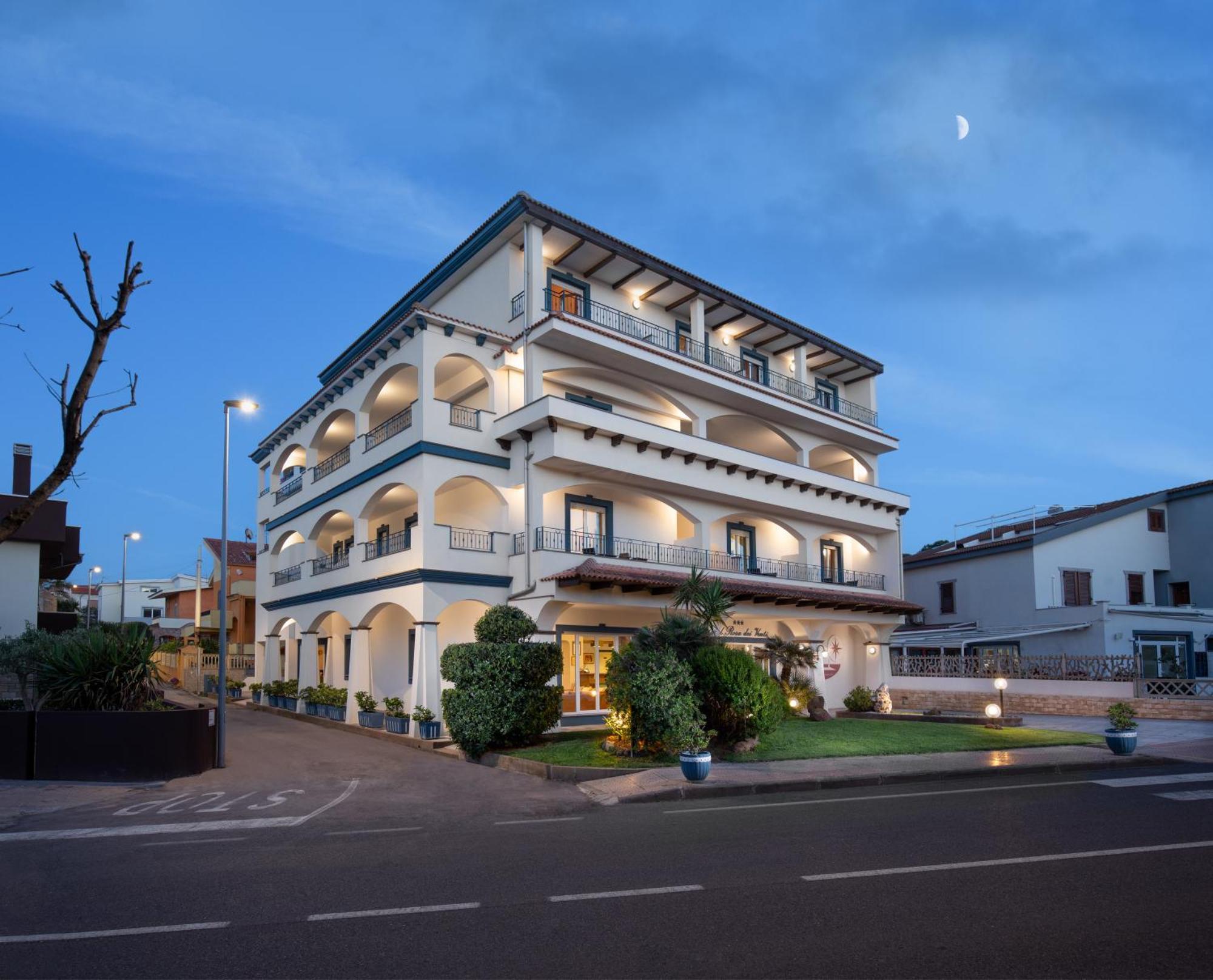 Hotel Rosa Dei Venti Castelsardo Exterior foto