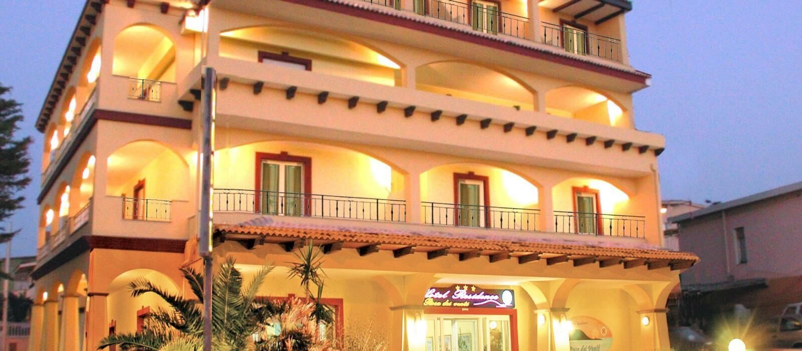 Hotel Rosa Dei Venti Castelsardo Exterior foto